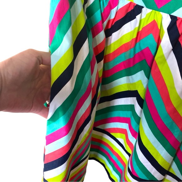 Crown & Ivy Shift Dress V neck Candy Stripe Size 12 - Picture 4 of 8